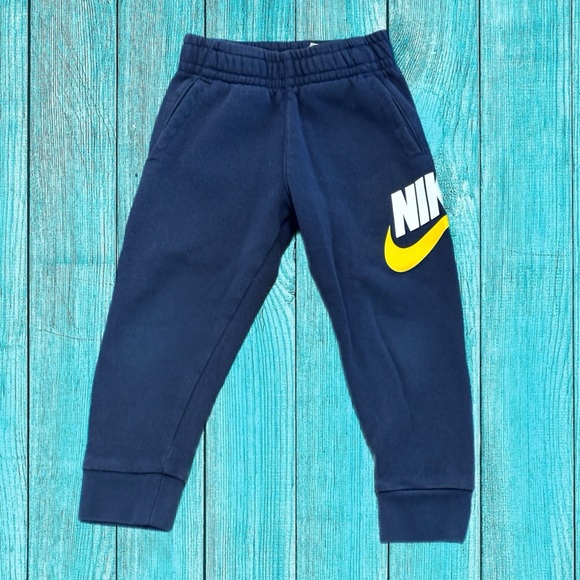 Awesome Nike Kids Navy Blue Sweatpants w/ Cool Swoosh Size 3T - Super Comfy - Picture 1 of 1